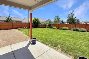 241 NW Monte Vis Ave, Madras, OR 97741 - Photo 33