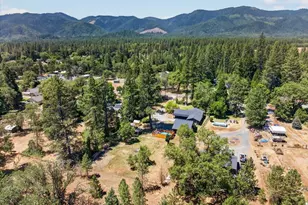 8027 E Evans Creek Rd, Rogue River, OR 97537 - Photo 45