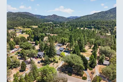 8027 E Evans Creek Road, Rogue River, OR 97537 - Photo 49