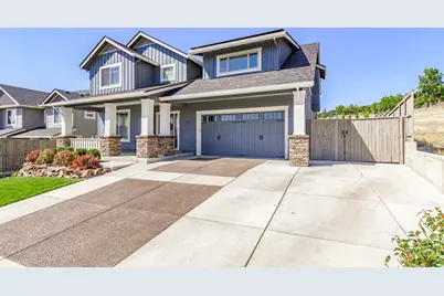 4078 Fieldbrook Avenue, Medford, OR 97504 - Photo 1