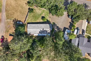 624 Crowson Rd, Ashland, OR 97520 - Photo 43