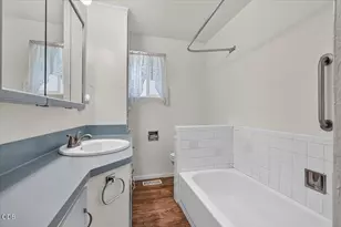 624 Crowson Rd, Ashland, OR 97520 - Photo 23