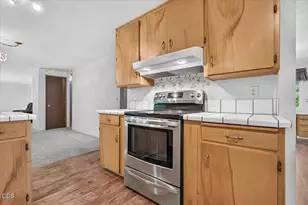 624 Crowson Rd, Ashland, OR 97520 - Photo 17