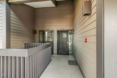 115 Rogue River Highway #APT 302, Grants Pass, OR 97527 - Photo 3