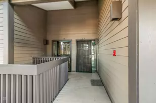 115 Rogue River Hwy, Grants Pass, OR 97527 - Photo 3