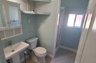 108 N Columbus Ave, Medford, OR 97501 - Photo 9