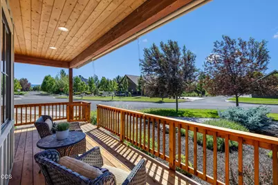 446 S Cottonwood Street, Sisters, OR 97759 - Photo 1
