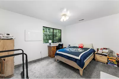 495 Chestnut Street #24, Ashland, OR 97520 - Photo 17