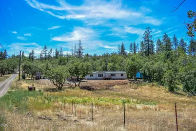 1956 Worthington Road, Eagle Point, OR 97524 - Photo 1