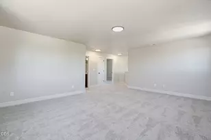 21171 SE Kayla Ct, Bend, OR 97702 - Photo 23