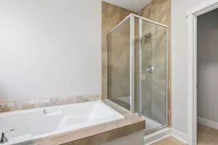 21171 SE Kayla Ct, Bend, OR 97702 - Photo 19