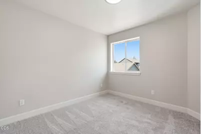 21171 SE Kayla Court, Bend, OR 97702 - Photo 25