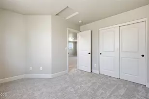 21171 SE Kayla Ct, Bend, OR 97702 - Photo 29