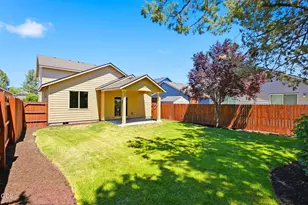 21171 SE Kayla Ct, Bend, OR 97702 - Photo 33