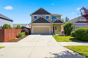 21171 SE Kayla Ct, Bend, OR 97702 - Photo 3