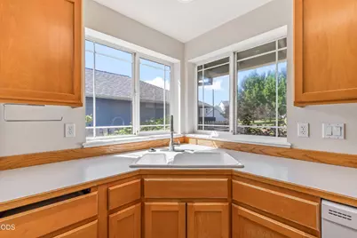 634 NW 22nd Street, Redmond, OR 97756 - Photo 9