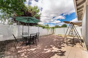 441 Crystal Dr, Eagle Point, OR 97524 - Photo 17