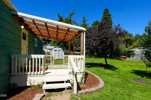 2172 17th St, North Bend, OR 97459 - Photo 3