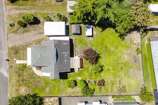 2172 17th St, North Bend, OR 97459 - Photo 53