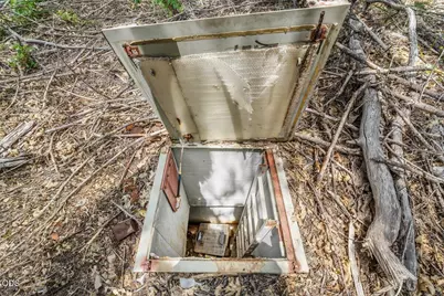 [Address not provided], Cave Junction, OR 97523 - Photo 9
