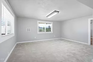 8960 N Applegate Rd, Grants Pass, OR 97527 - Photo 11
