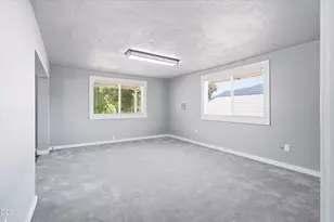 8960 N Applegate Rd, Grants Pass, OR 97527 - Photo 13