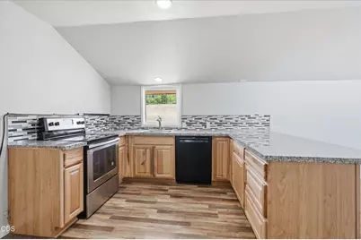 8960 N Applegate Road, Grants Pass, OR 97527 - Photo 9