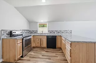 8960 N Applegate Rd, Grants Pass, OR 97527 - Photo 9