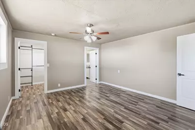 8960 N Applegate Road, Grants Pass, OR 97527 - Photo 15