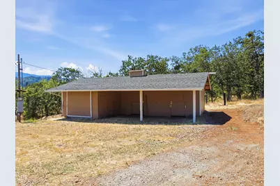 8960 N Applegate Road, Grants Pass, OR 97527 - Photo 29