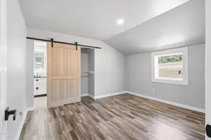8960 N Applegate Rd, Grants Pass, OR 97527 - Photo 17