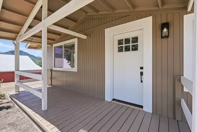 8960 N Applegate Road, Grants Pass, OR 97527 - Photo 3