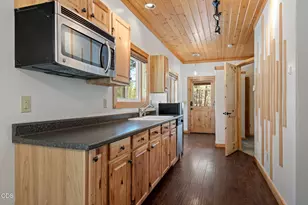 69566 Paint Brush Ln, Sisters, OR 97759 - Photo 33