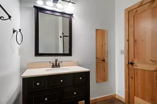 69566 Paint Brush Ln, Sisters, OR 97759 - Photo 37