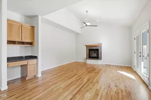 1852 Summer Pl, Talent, OR 97540 - Photo 9