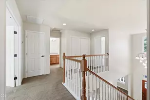 1852 Summer Pl, Talent, OR 97540 - Photo 13