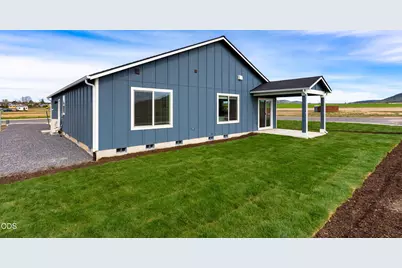 201 SE Peppermint Loop, Culver, OR 97734 - Photo 3