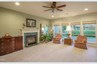 912 Mountain View Drive, Medford, OR 97504 - Photo 5