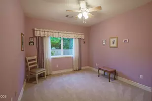 912 Mountain View Dr, Medford, OR 97504 - Photo 19