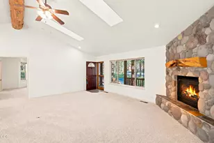 56718 Bandley Rd, Bend, OR 97707 - Photo 11
