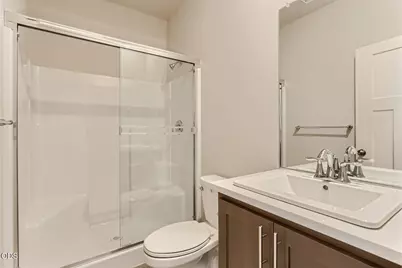 63103 NE Henningsen Pl, Bend, OR 97701 - Photo 23