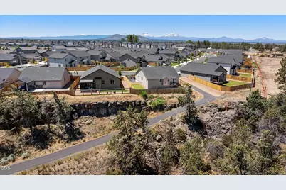 2347 NW Upas Way, Redmond, OR 97756 - Photo 39