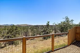 2347 NW Upas Wy, Redmond, OR 97756 - Photo 9