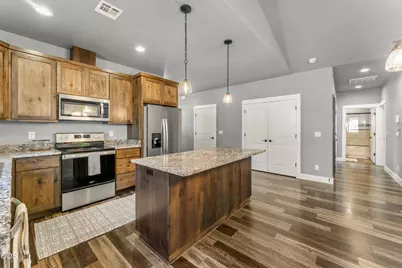 2113 SE Kayleigh Way, Grants Pass, OR 97526 - Photo 5