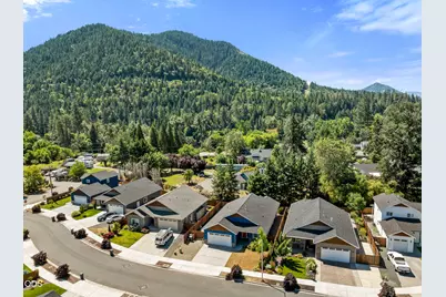 2113 SE Kayleigh Way, Grants Pass, OR 97526 - Photo 31