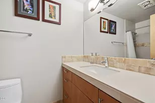 19905 Antler Point Dr, Bend, OR 97702 - Photo 13