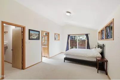 19905 Antler Point Drive, Bend, OR 97702 - Photo 9