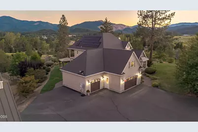 191 Foxwood Drive, Grants Pass, OR 97527 - Photo 9