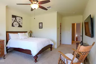 191 Foxwood Dr, Grants Pass, OR 97527 - Photo 41