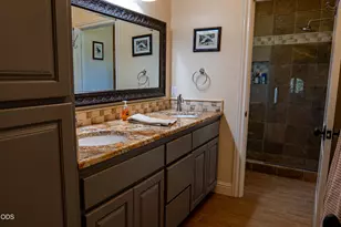 191 Foxwood Dr, Grants Pass, OR 97527 - Photo 45